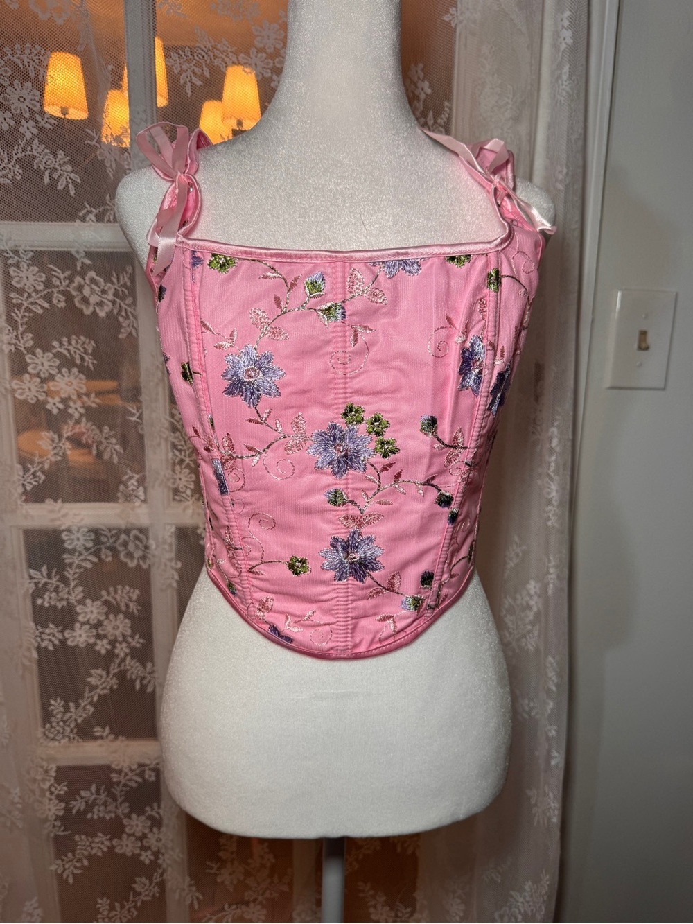 NWOT Pink Embroidered Corset Tank Top Women’s Medium - Picture 2 of 16